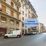 Essenza Holiday House